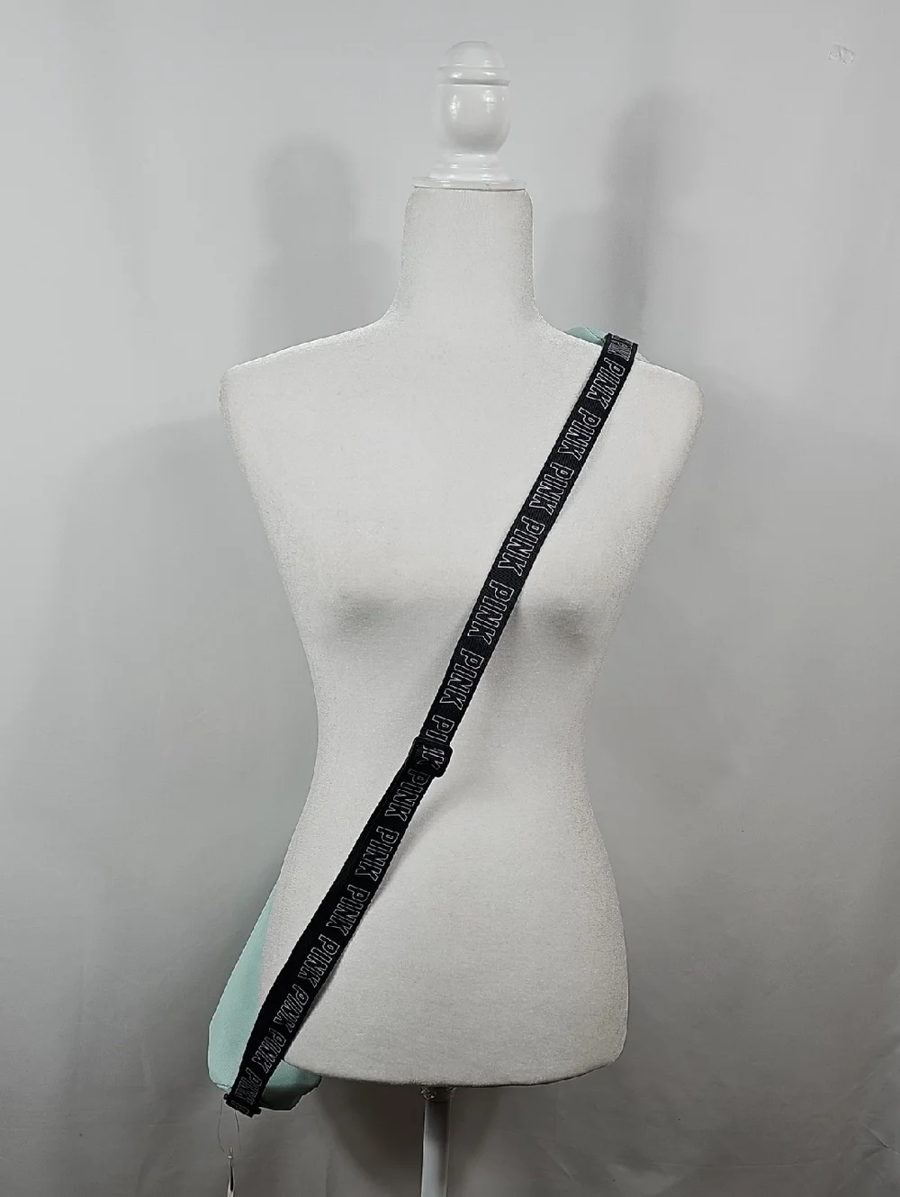 NWT VS PINK Insulated 6 Can Cooler Sling Bag Mint Green Black Logo Tube Carrier